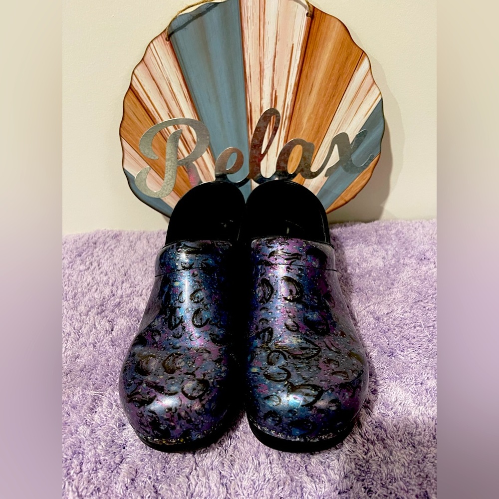 DANSKO Purple/Grey Geometric Patent Leather  Professional Clogs EU40/US9.5-10